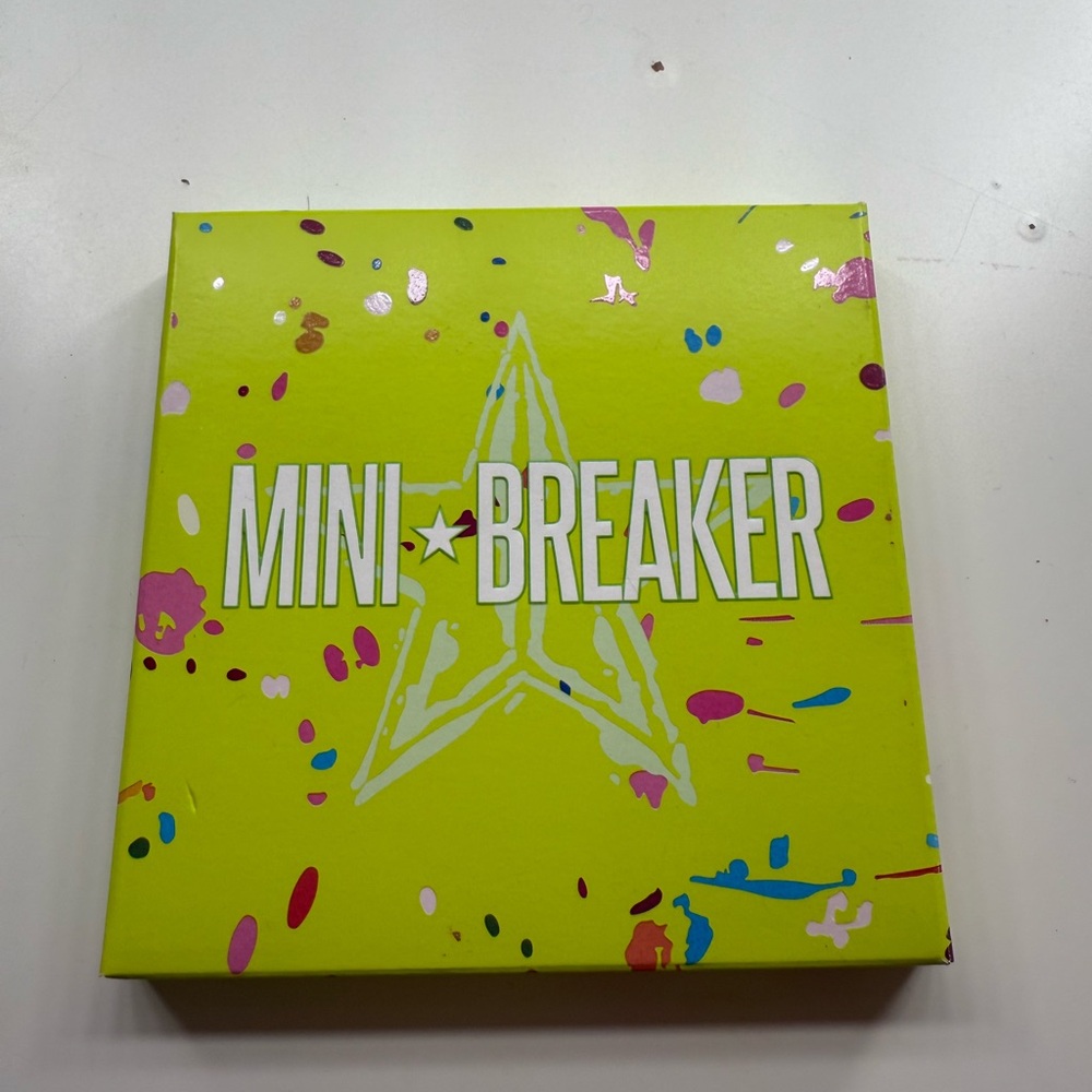 Jeffree Star Mini Breaker Eyeshadow Palette